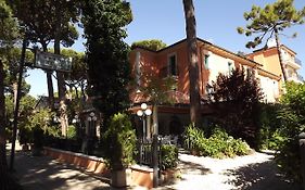 Hotel Boccaccio-free parking-