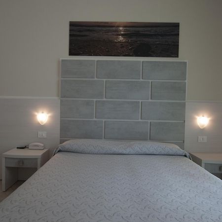 Hotel Boccaccio Milano Marittima Esterno foto