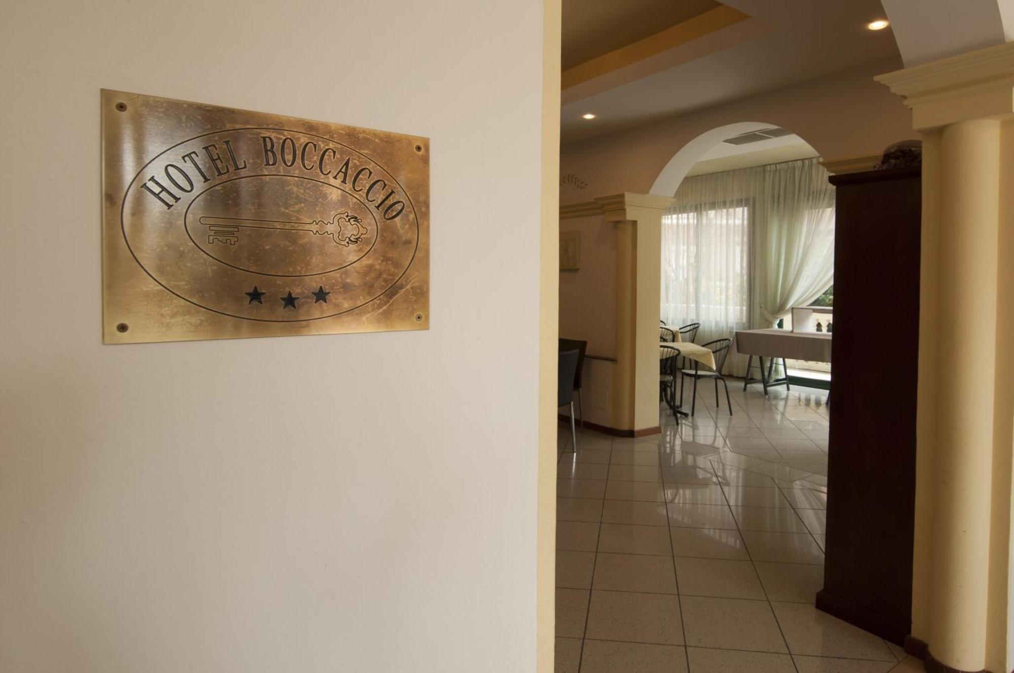 Hotel Boccaccio Milano Marittima Esterno foto