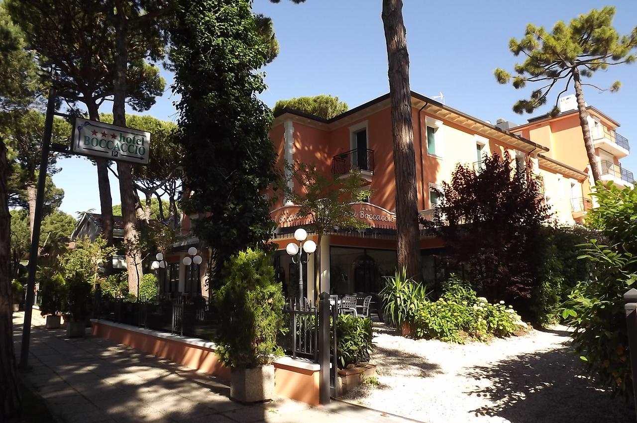 Hotel Boccaccio Milano Marittima Esterno foto