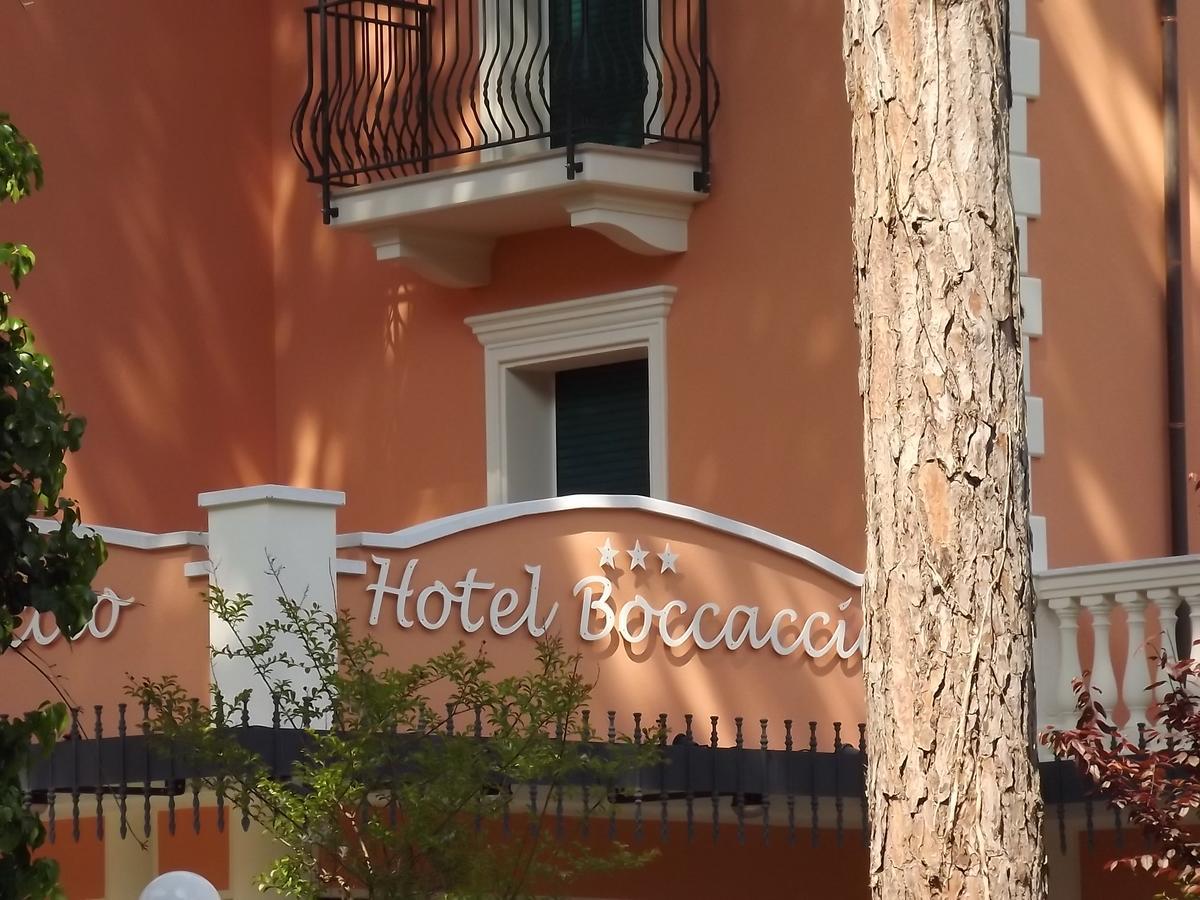 Hotel Boccaccio Milano Marittima Esterno foto
