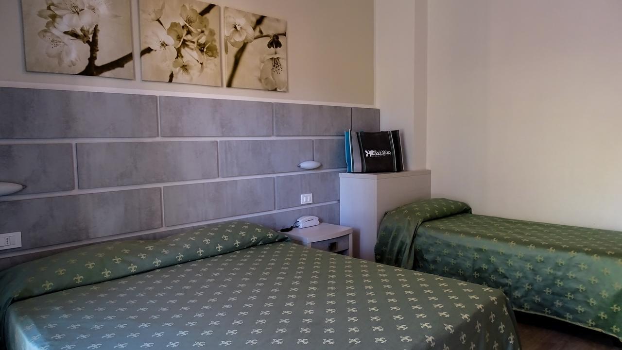 Hotel Boccaccio Milano Marittima Esterno foto
