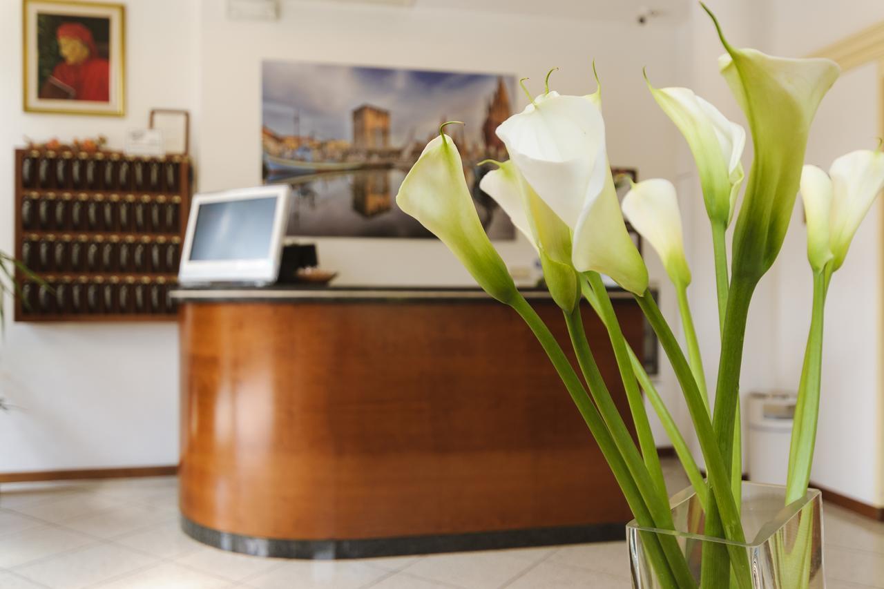 Hotel Boccaccio Milano Marittima Esterno foto