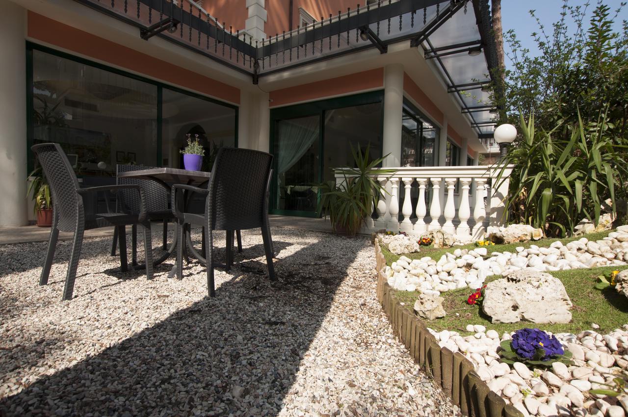 Hotel Boccaccio Milano Marittima Esterno foto